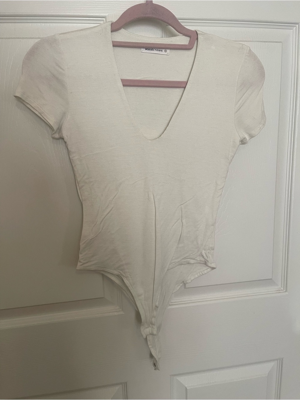 Basic V-Neck Short Sleeve Bodysuit in Cream